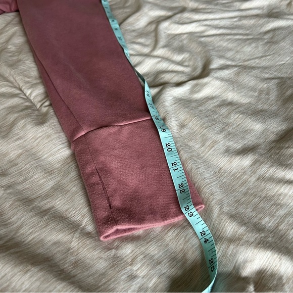 Fabletics Women’s Medium Dusty Rose Activewear, Mock Neck, Turtleneck Sweater - Picture 10 of 10
